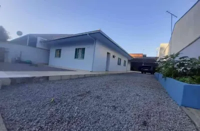 Casa com 3 quartos à venda na Rua Victor Withoshi, Tifa Martins, Jaraguá do Sul