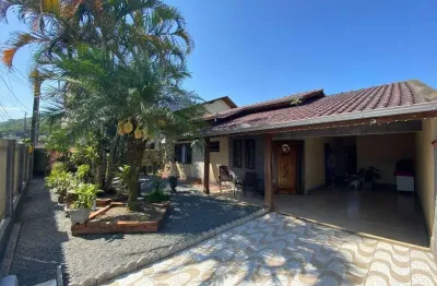 Casa com 3 quartos à venda na Rua Alvin Carlos Kruger, Barra do Rio Cerro, Jaraguá do Sul