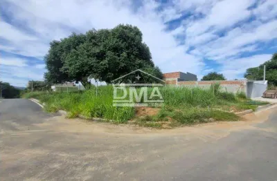 Terreno plano de esquina à venda em jacaroà - 459m²