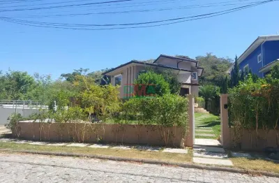 Casa de condomínio - 4 quartos ( 1 suíte ) - piscina - àrea gourmet