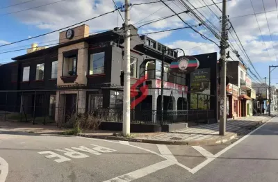 Vendo Casa Comercial com Terreno – Ponto Estratégico em Sorocaba