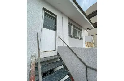 Casa com 2 quartos para alugar na Rua Miguel Couto, 14, Orfãs, Ponta Grossa