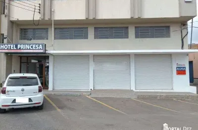 Ponto comercial para alugar na Avenida Souza Naves, 2571, Chapada, Ponta Grossa