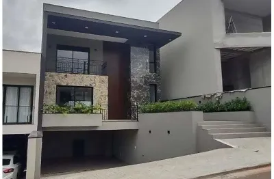 Sobrado no condomínio vale dos vinhedos - colônia dona luiza - ponta grossa - pr