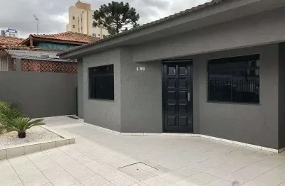 Casa à venda na Rua Júlio de Castilho, Centro, Ponta Grossa