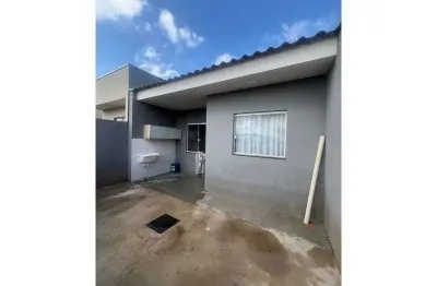 Casa para alugar na Rua Doralice Correia Pylypiec, Cará-cará, Ponta Grossa