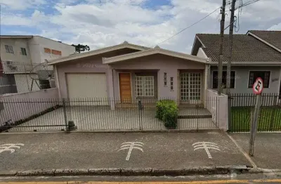 Casa com 3 quartos para alugar na Rua Visconde de Sinimbú, Nova Rússia, Ponta Grossa
