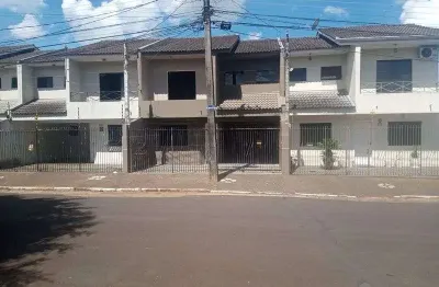 Casa para alugar na Rua Doutor Moncorvo Filho, 211, Oficinas, Ponta Grossa