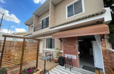 Casa com 5 quartos à venda na Rua Ludgero Pavão, Neves, Ponta Grossa