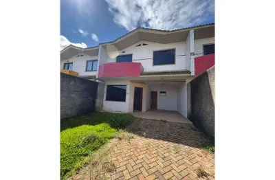 Casa com 3 quartos para alugar na Rua João Baptista Gobbo, Colônia Dona LuÍza, Ponta Grossa