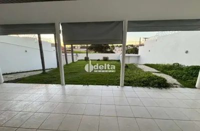 Casa residencial com 4 suíte disponível para locação no bairro City Uberlândia em Uberlândia-MG