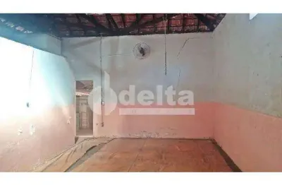 Galpão disponível para venda e locação no bairro martins em uberlândia-mg