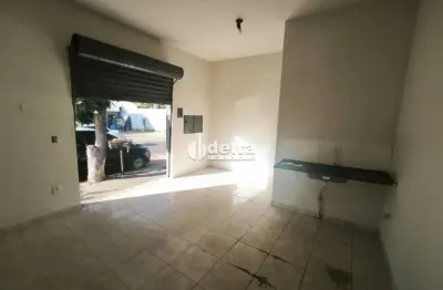 Loja disponível para locação no bairro granada em uberlândia-mg