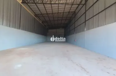 Galpão disponível para locação no bairro centro empresarial leste em uberlândia-mg