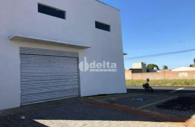 Galpão comercial disponível para locação no bairro jardim brasília em uberlândia-mg
