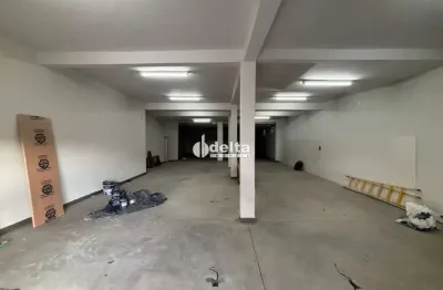 Sala disponível para locação no bairro santa mônica em uberlândia-mg