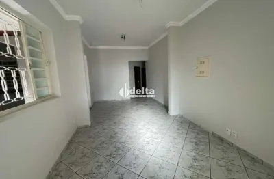 Casa residencial disponível para locação bairro daniel fonseca em uberlândia-mg.