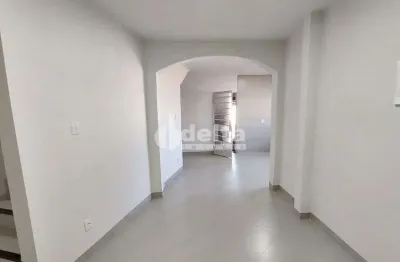 Casa disponível para locação no bairro fundinho em uberlândia-mg