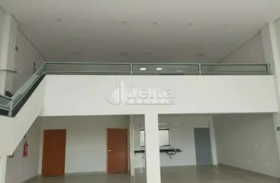 Loja disponível para locação no bairro umuarama em uberlândia-mg