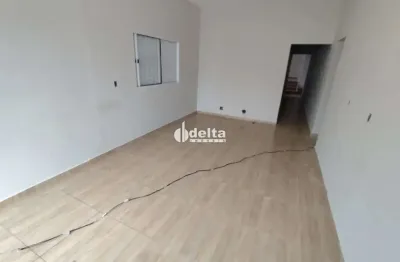 Casa residencial e comercial com 3 quartos disponível para locação no bairro lidíce em uberlândia-mg.