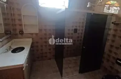 Casa residencial disponível para locação no bairro osvaldo rezende em uberlândia - mg