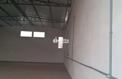 Galpão disponível para locação no bairro dona zulmira em uberlândia-mg