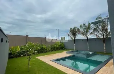 Casa no condomínio tamboré disponível para locação e venda em uberlândia-mg