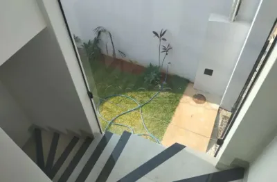 Casa à venda com 3 quartos, suíte com closet e área gourmet