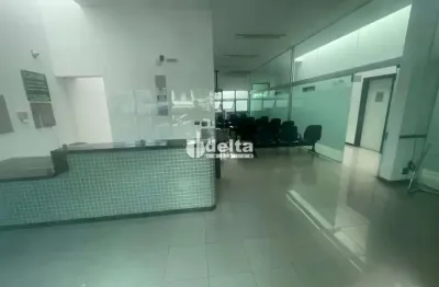 Imóvel para clínica disponível para locação no bairro tabajaras em uberlândia-mg.