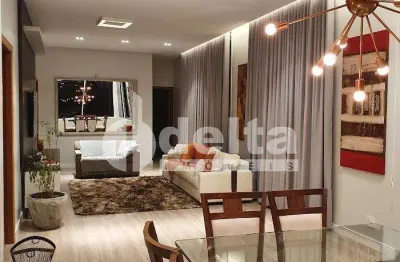 Casa comercial disponível para locação e venda no bairro vigilato pereira em uberlândia-mg