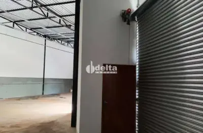 Galpão disponível para locação no bairro jardim europa em uberlândia-mg