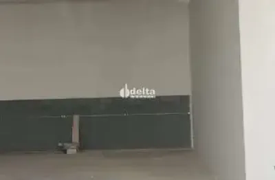 Galpão disponível para locação no bairro jardim europa em uberlândia-mg