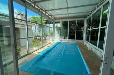 Casa em condomínio fechado com 4 quartos para alugar na Avenida dos Jardins, 526540, Nova Uberlândia, Uberlândia