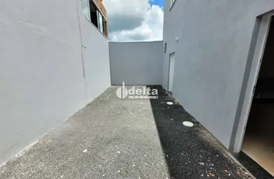 Galpão disponível para locação no bairro laranjeiras em uberlândia-mg