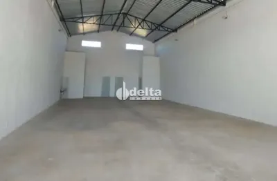 Galpão disponível para locação no bairro marta helena em uberlândia - mg