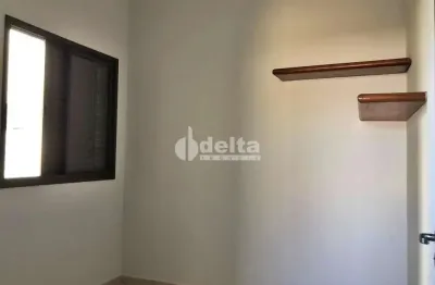 Apartamento disponível para locação no bairro santa mônica em uberlândia-mg