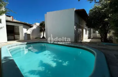 Casa residencial disponível para locação e venda no bairro jardim karaíba em uberlândia-mg