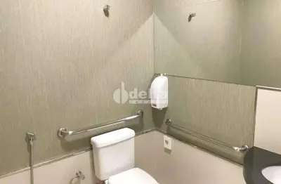 Sala disponível para locação no bairro morada da colina em uberlândia-mg