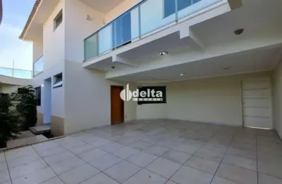 Casa comercial disponível para locação no bairro martins em uberlândia-mg