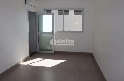 Sala disponível para locação no bairro osvaldo rezende em uberlândia-mg