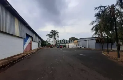 Galpão disponível para locação no bairro chácaras tubalina e quartel em uberlândia-mg
