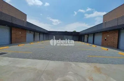 Loja disponível para locação no bairro shopping park em uberlândia - mg.