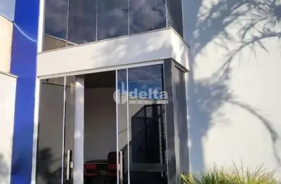Prédio disponível para aluguel no bairro novo mundo em uberlândia-mg
