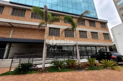 Loja disponível para locação no bairro tabajaras em uberlândia-mg.