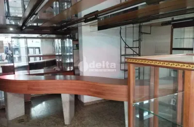 Loja disponível para locação no bairro Centro em Uberlândia-MG.