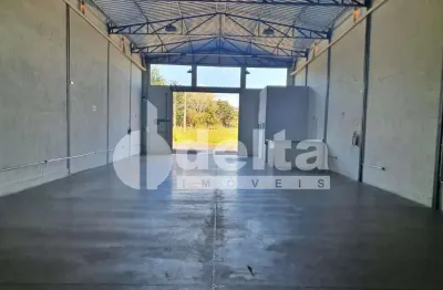 Galpão disponível para locação no bairro morada nova em uberlândia-mg