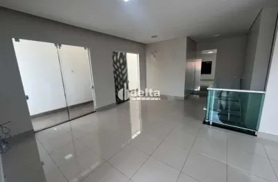 Casa residencial disponível para locação no bairro tabajaras em uberlândia-mg.