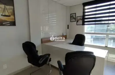 Prédio comercial disponível para locação no bairro tibery em uberlândia-mg