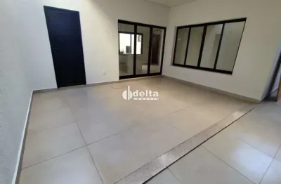 Casa residencial disponível para locação no cidade jardim em uberlândia-mg.