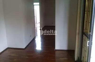Casa residencial disponível para locação no bairro osvaldo rezende em uberlândia-mg